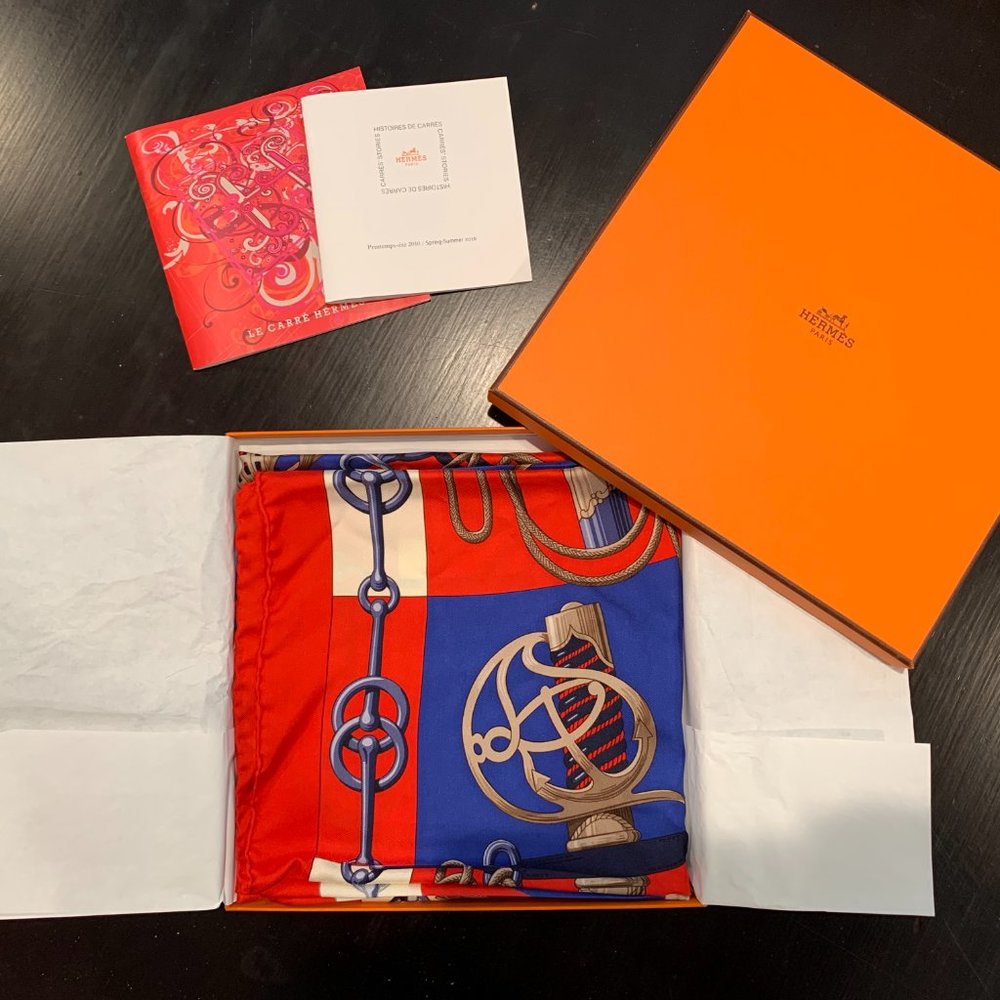 Brand new in Box Hermés Cliquetis scarf